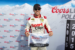Ganador de la pole Carl Edwards, Joe Gibbs Racing Toyota