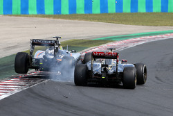 Серхио Перес, Sahara Force India и Пастор Мальдонадо, Lotus F1 Team