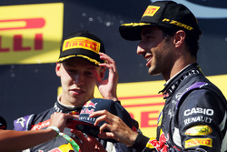 Даниил Квят, Red Bull Racing и Даниэль Риккардо, Red Bull Racing на подиуме
