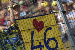 Des fans de Valentino Rossi, Yamaha Factory Racing