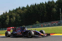 Carlos Sainz Jr., Scuderia Toro Rosso STR10