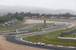 #17 Porsche Team Porsche 919 Hybrid : Timo Bernhard, Mark Webber, Brendon Hartley