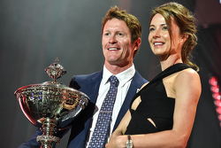 2015 el campeón Scott Dixon, Chip Ganassi Racing Chevrolet con su esposa Emma Davies