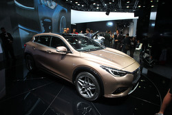 Infiniti Q30