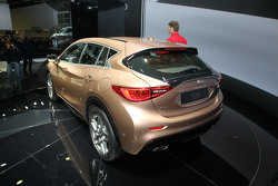 Infiniti Q30