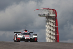 #7 Audi Sport Team Joest Audi R18 e-tron quattro: Marcel Fässler, Andre Lotterer, Benoit Tréluyer