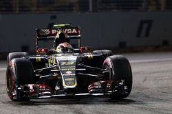 Pastor Maldonado, Lotus F1 E23