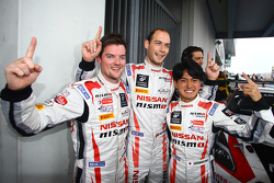 #23 Nissan GT Academy Team RJN Nissan GT-R Nismo GT3: Katsumasa Chiyo, Wolfgang Reip, Alex Buncombe célèbrent leur titre 2015