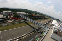 Vue d'ensemble de la principale ligne droite du Nürburgring