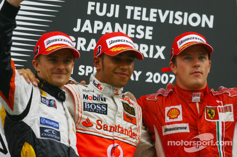 Podium: Sieger Lewis Hamilton, 2. Heikki Kovalainen, 3. Kimi Räikkönen