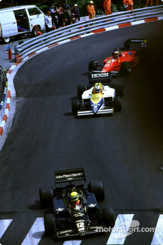 Ayrton Senna leads Nigel Mansell and Michele Alboreto