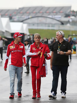 Sebastian Vettel, Ferrari com Britta Roeske, Ferrari assessora de imprensa