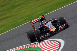 Carlos Sainz Jr., Scuderia Toro Rosso STR10