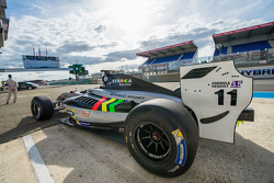 Тио Эллинас, Strakka Racing