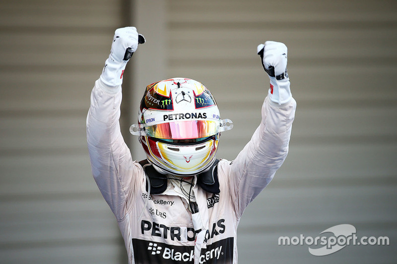 1. Lewis Hamilton, Mercedes AMG F1 Team, feiert im Parc Fermé