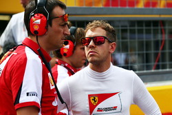 Sebastian Vettel, Ferrari met ingenieur Riccardo Adami