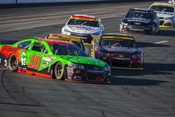 Danica Patrick, Stewart-Haas Racing Chevrolet se estrella