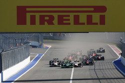 Richie Stanaway, Status Grand Prix al comando davanti ad Arthur Pic, Campos Racing