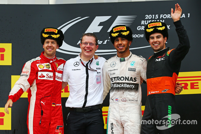 Podium: tweede Sebastian Vettel, Ferrari, winnaar Lewis Hamilton, Mercedes AMG F1 en derde Sergio Pe