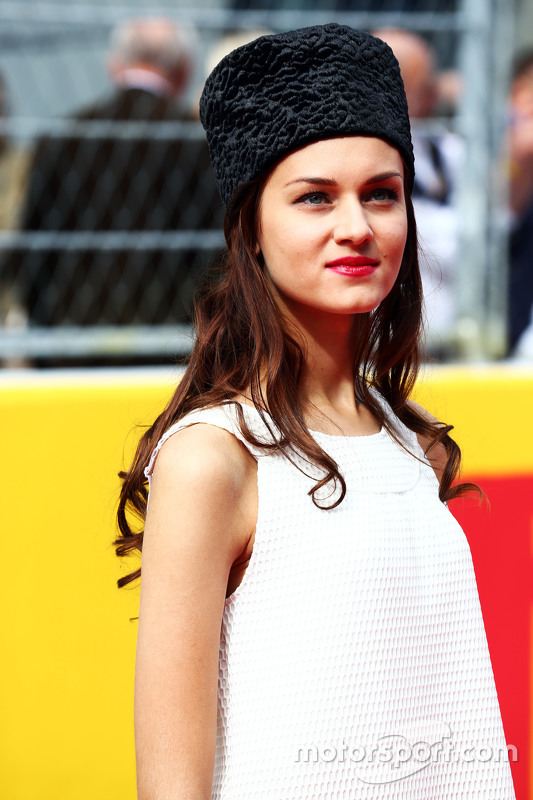 Grid girl on the drivers parade