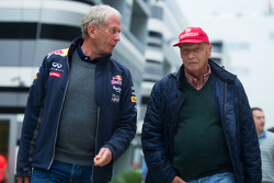 Dr Helmut Marko, Red Bull Motorsport Consultor con Niki Lauda, Mercedes Presidente no ejecutivo