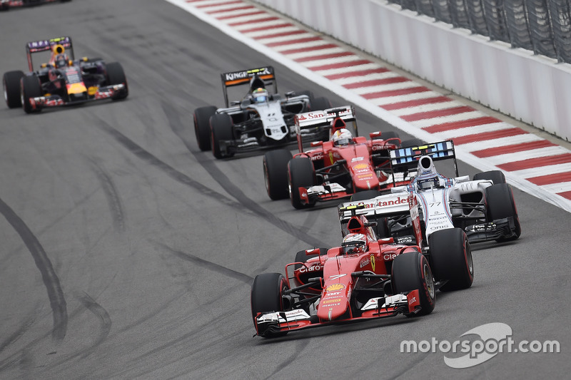 Kimi Raikkonen, Ferrarri y Valtteri Bottas, Williams y Sebastian Vettel, Ferrari