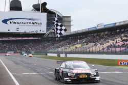 Timo Scheider, Audi Sport Team Phoenix Audi RS 5 DTM pakt de overwinning