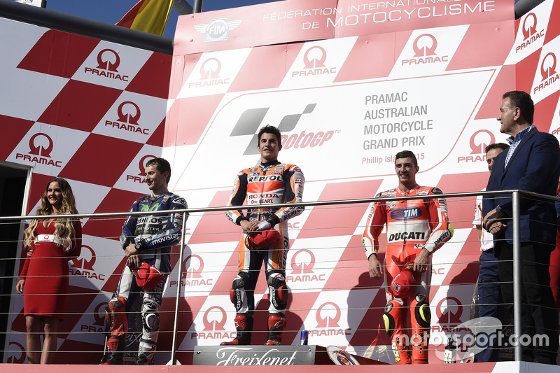 Podium : le deuxième, Jorge Lorenzo, Yamaha Factory Racing, le vainqueur Marc Marquez, Repsol Honda Team et le troisième, Andrea Iannone, Ducati Team