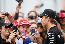 Nico Rosberg, Mercedes AMG F1 with fans