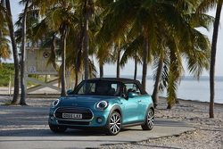 MINI Cabriolet 2016