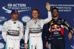 Qualifiche: il poleman Nico Rosberg, Mercedes AMG F1, il secondo classificato Lewis Hamilton, Merced