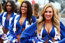 Dallas Cowboys Cheerleaders op de rijdersparade