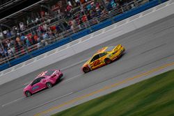 Winner Joey Logano, Team Penske Ford follows the pace car to the checkered flag