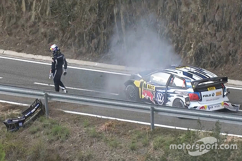 Себастьєн Ожьє та Жюльєн Інграссія, Volkswagen Polo WRC, Volkswagen Motorsport crash out of rally