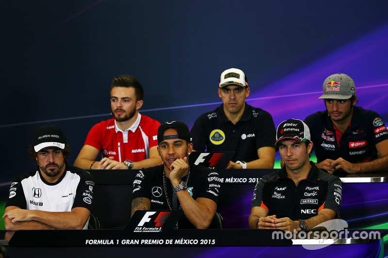 La Conferencia de prensa FIA Will Stevens, Manor Marussia F1 Team; Pastor Maldonado, Lotus F1 Team; Carlos Sainz Jr, Scuderia Toro Rosso; Fernando Alonso, McLaren; Lewis Hamilton, Mercedes AMG F1; Sergio Pérez, Sahara Force India F1