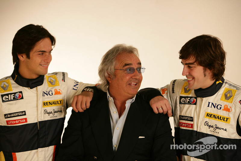 2008 - Renault - Fernando Alonso 61 X 19 Nelsinho Piquet