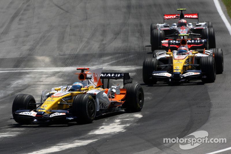 Fernando Alonso, Renault F1 Team, Nelson A. Piquet, Renault F1 Team