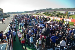 Ambiente en la parrilla de salida