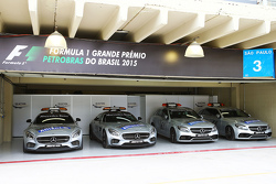 FIA Safety Cars e Medical Cars no paddock