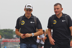Pastor Maldonado, Lotus F1 Team con Fabrizio Maganzi, Entrenador Personal de Lotus F1 Team