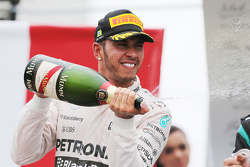 Podio: secondo Lewis Hamilton, Mercedes AMG F1 Team