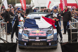 Sébastien Ogier und Julien Ingrassia, Volkswagen Polo WRC, Volkswagen Motorsport, mit der französisc