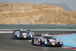 #1 Toyota Racing, Toyota TS040 Hybrid: Sébastien Buemi, Anthony Davidson, Kazuki Nakajima; #2 Toyota