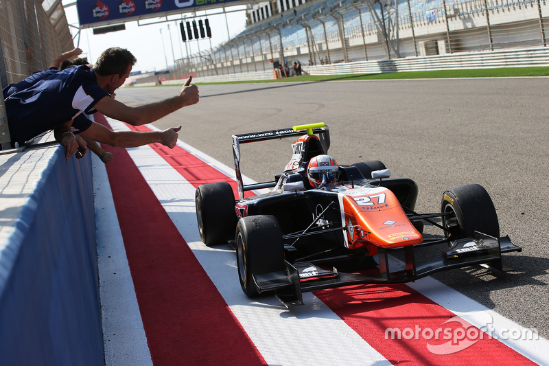 Race 2 winnaar Luca Ghiotto, Trident