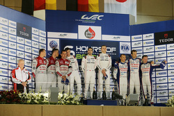 Podium : Romain Dumas, Neel Jani, Marc Lieb, Porsche Team, Marcel Fässler, Andre Lotterer, Benoit Tréluyer, Audi Sport Team Joest, Alexander Wurz, Stéphane Sarrazin, Mike Conway, Toyota Racing