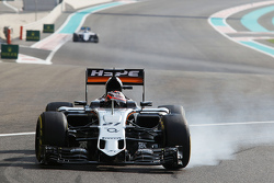 Nico Hulkenberg, Sahara Force India F1 VJM08 locks up under braking