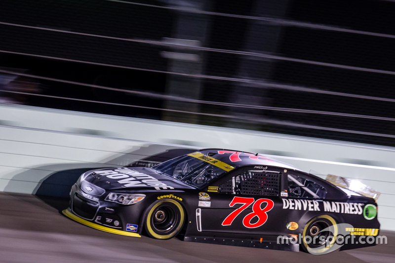4. Martin Truex Jr. (Furniture-Row-Chevrolet): P12 im Rennen