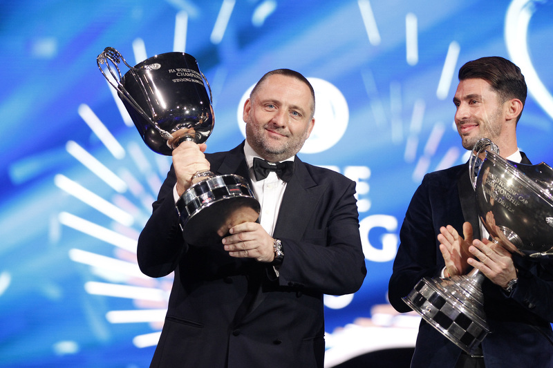 Yves Matton, Director de Citroën Sport, y Jose Maria Lopez, Citroën World Touring Car team