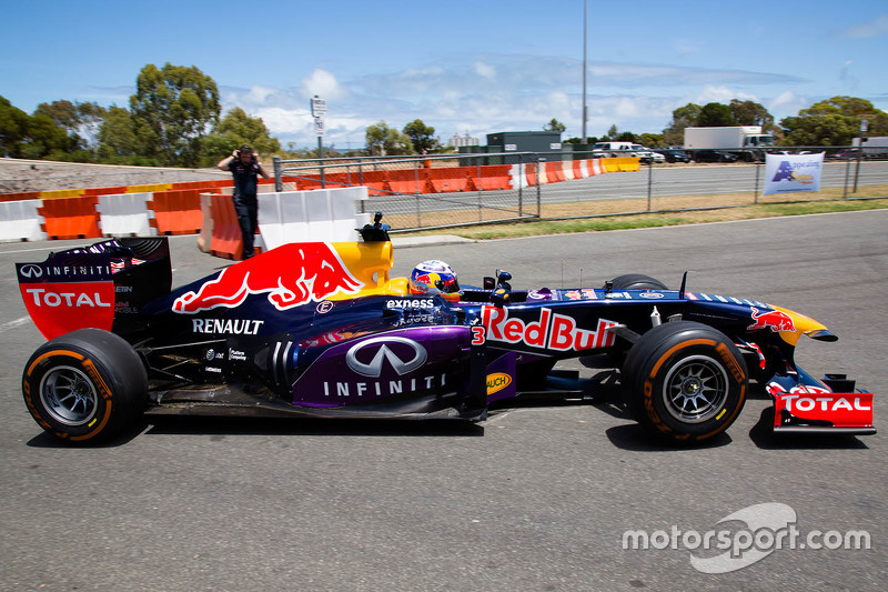 丹尼尔·里卡多,红牛rb7