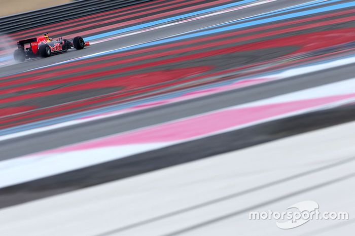 Daniil Kvyat, Red Bull Racing RB11